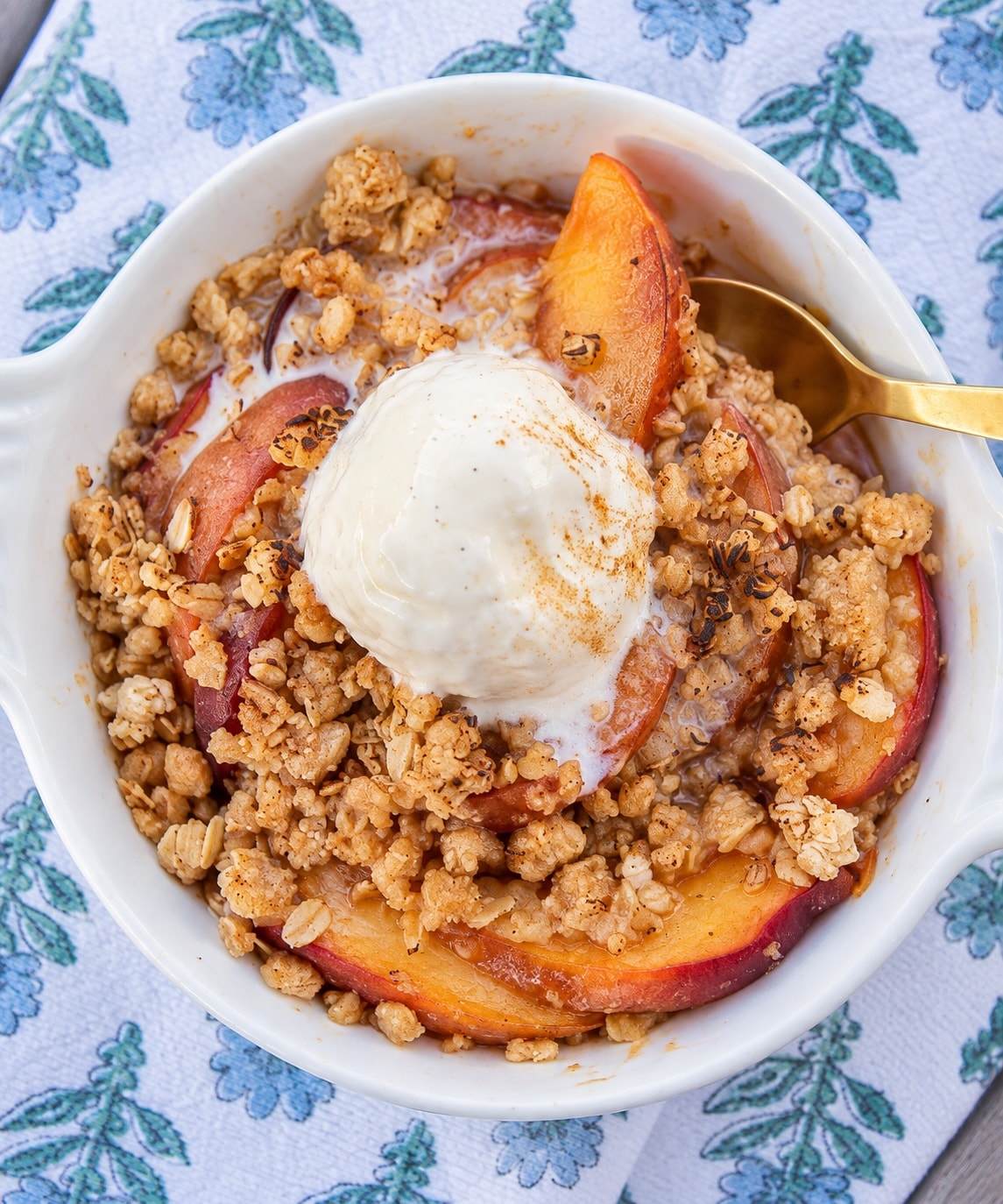 individual peach crumbles